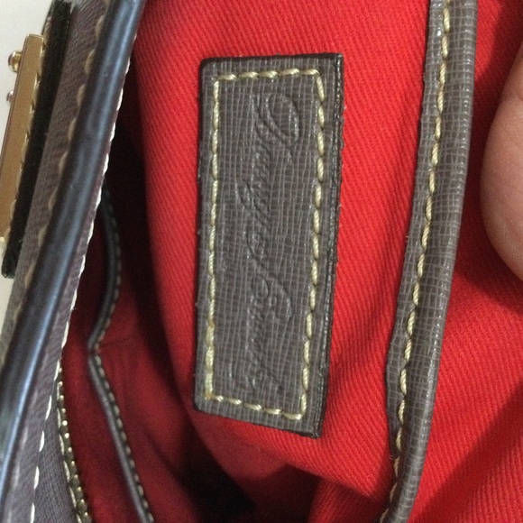 Dooney and Bourke gray Leather Zipper top Closure Shoulder Handbag - Picture 8 of 15